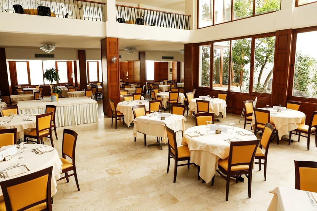 Hotel Sacco Бернальда Экстерьер фото